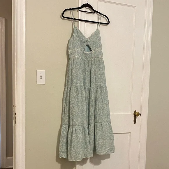 Trixxi | Dresses | Trixxi Light Green Patterned Maxi Dress | Poshmark Trixxi | Dresses | Trixxi Light Green Patterned Maxi Dress | Poshmark